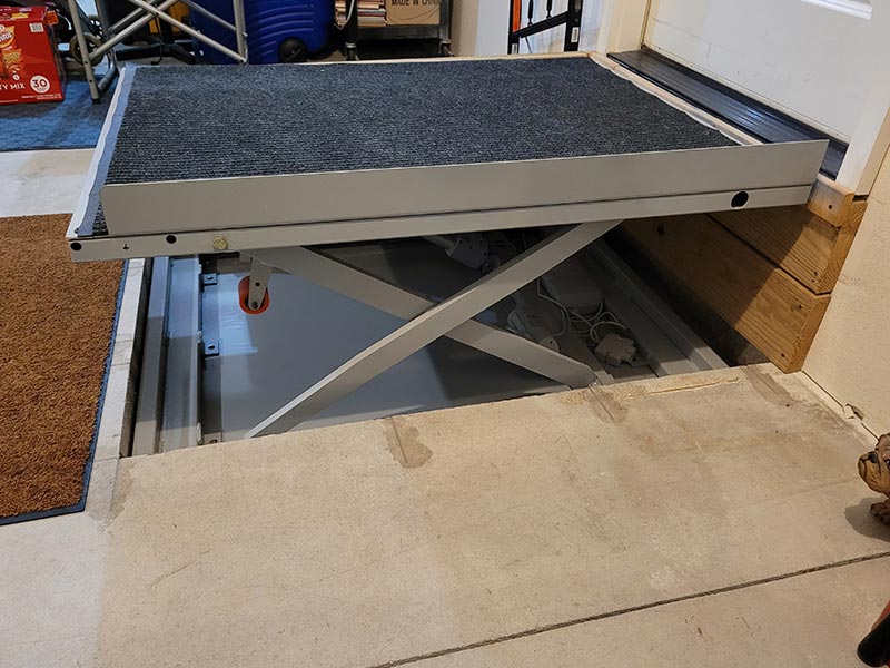 Wheelchair Platform Lift Up Side View Wheelchair Platform Lift Up Side View