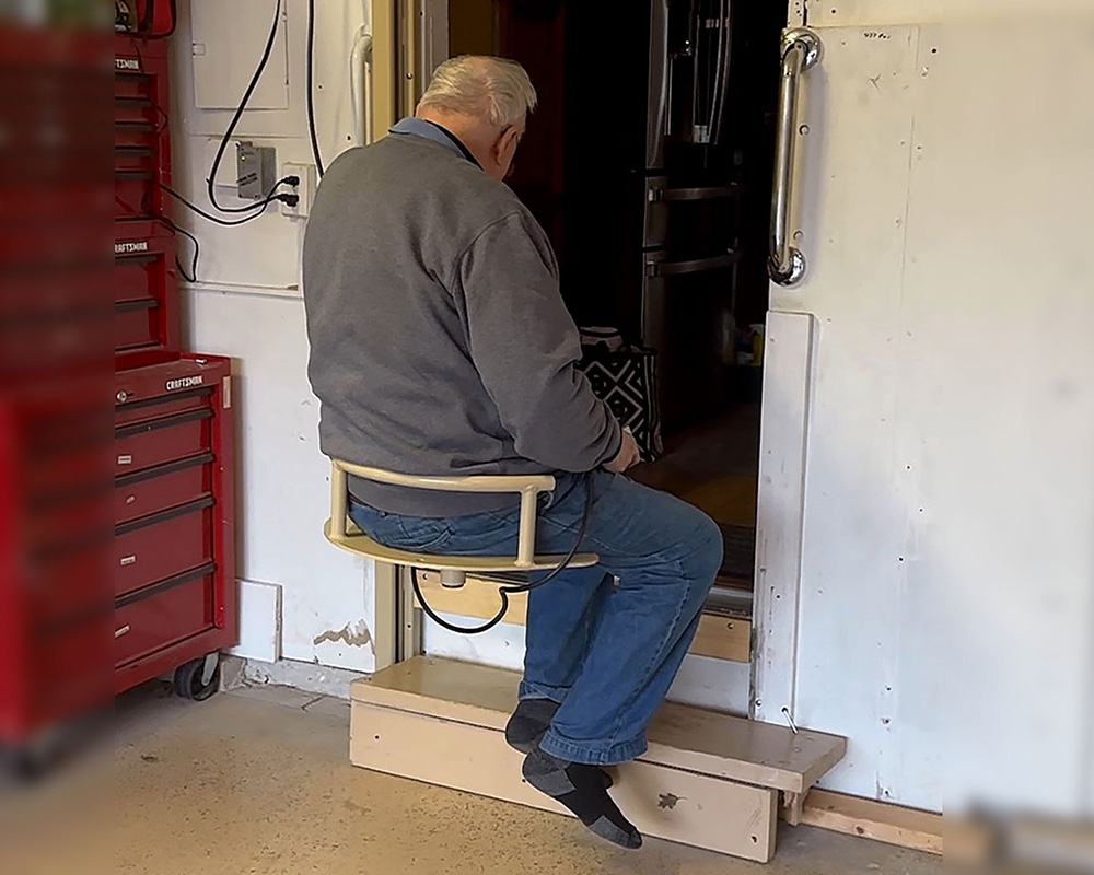 Home Seat Lift Garage Demo